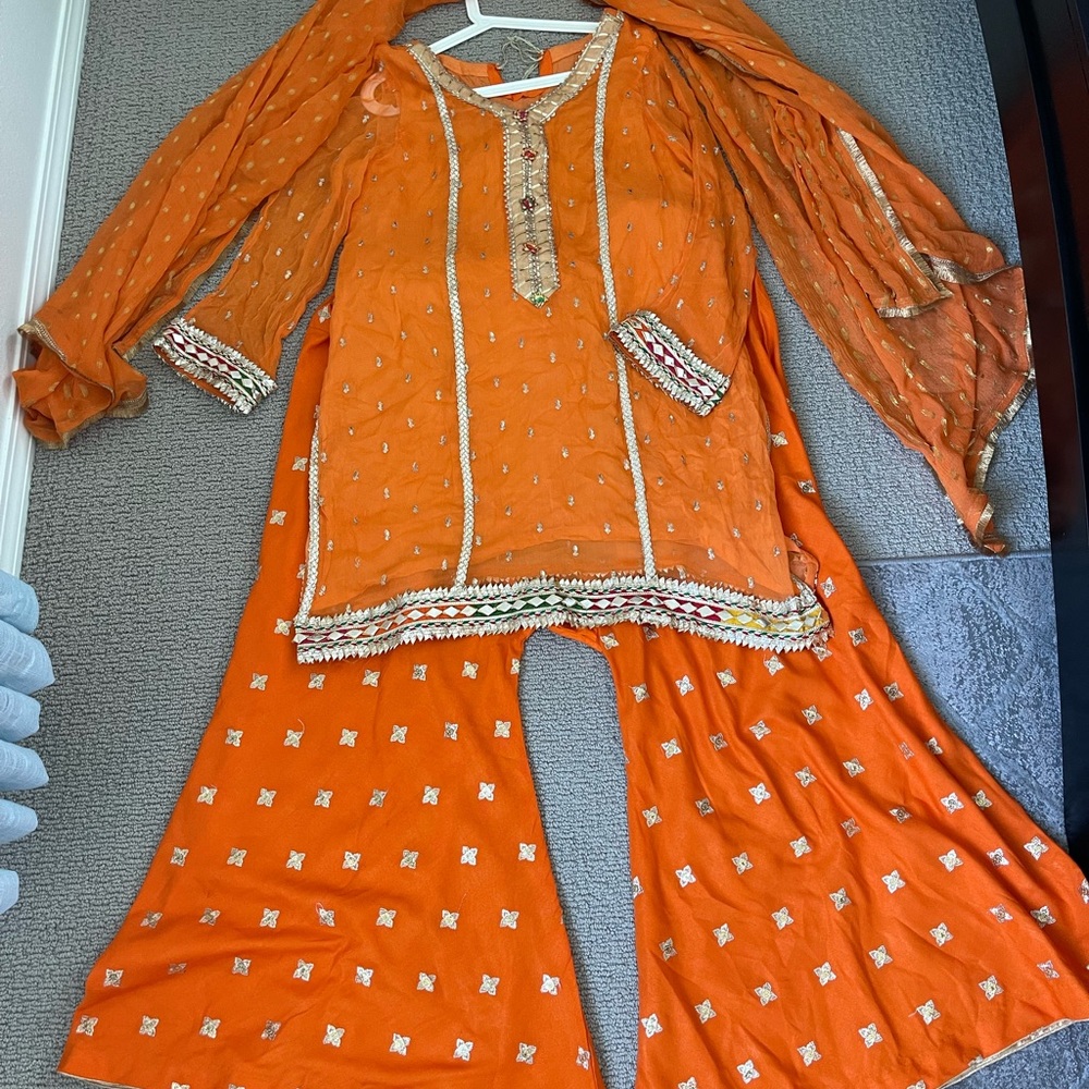 Kurti plazzo orange